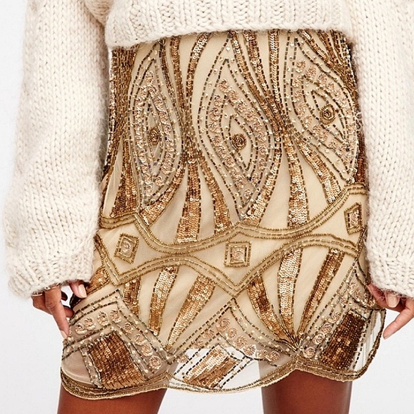 NWT🌺 Free People Formal Boho Gold Sequins  Embellished Mini Skirt 10 - Picture 3 of 9